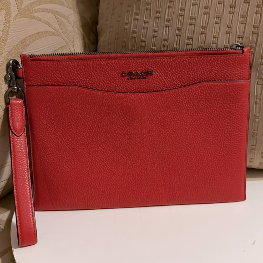 Coach Beckett Slim Pouch/wristlet wallet